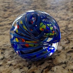 Tidal wave paper weight